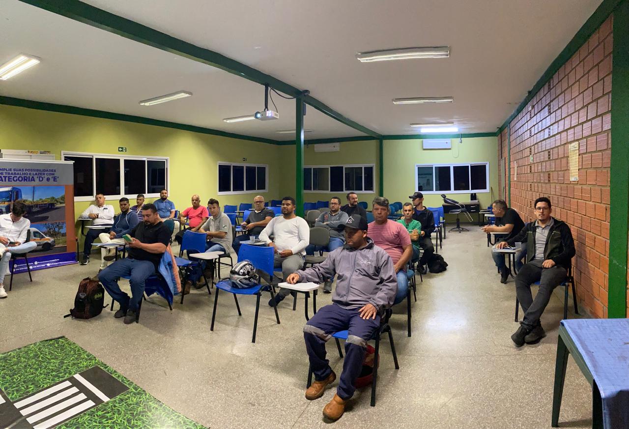 Projeto da VISAC capacitou mais de 120 motoristas para atuar no transporte de passageiros 